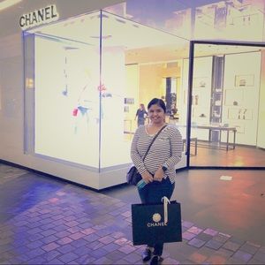 Meet your posher, Imelda